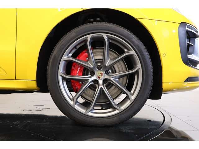 PORSCHE PORSCHE Macan 2023