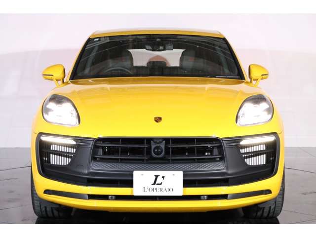 PORSCHE PORSCHE Macan 2023