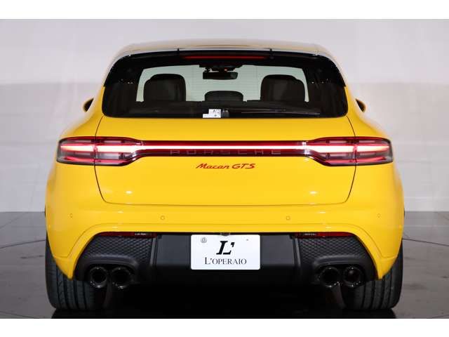 PORSCHE PORSCHE Macan 2023