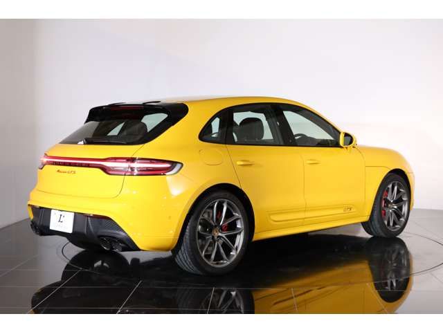 PORSCHE PORSCHE Macan 2023