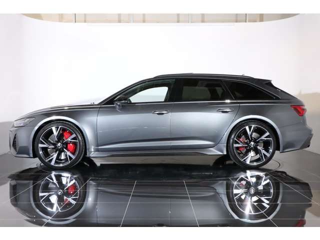 AUDI AUDI RS6 AVANT 2023