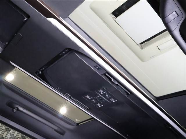 TOYOTA VELLFIRE  HYBRID 2024