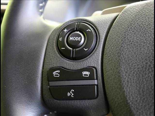 TOYOTA LEXUS IS300h 2013