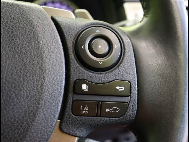 TOYOTA LEXUS IS300h 2013