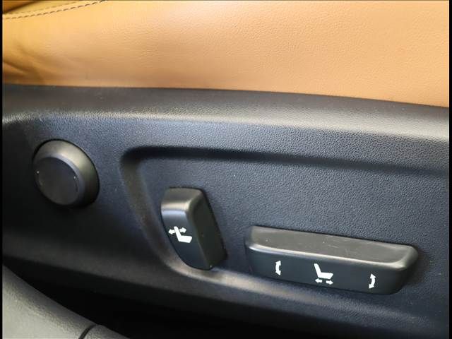 TOYOTA LEXUS IS300h 2013