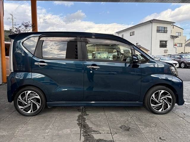 DAIHATSU MOVE CUSTOM 2017