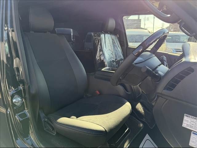 TOYOTA HIACE van 2WD 2023