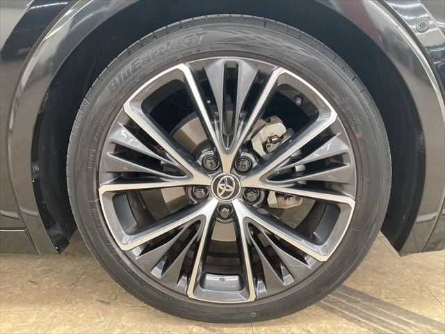 TOYOTA PRIUS 4WD 2023