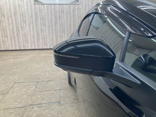 TOYOTA PRIUS 4WD 2023