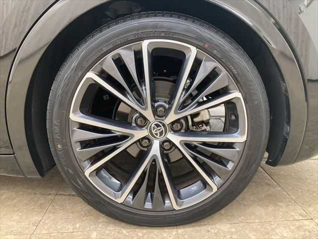 TOYOTA PRIUS 4WD 2023