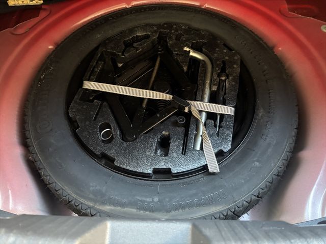 VOLKSWAGEN VOLKSWAGEN The BEETLE 2013