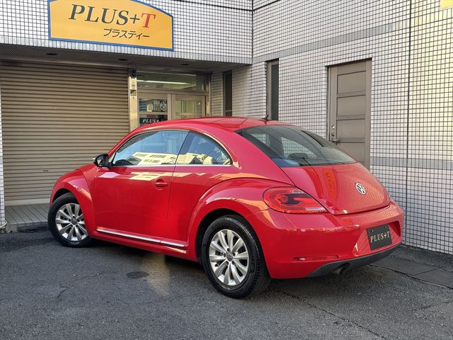 VOLKSWAGEN VOLKSWAGEN The BEETLE 2013