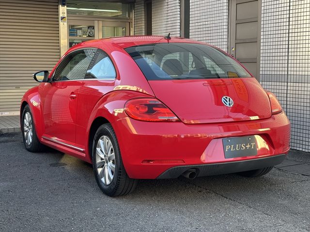 VOLKSWAGEN VOLKSWAGEN The BEETLE 2013