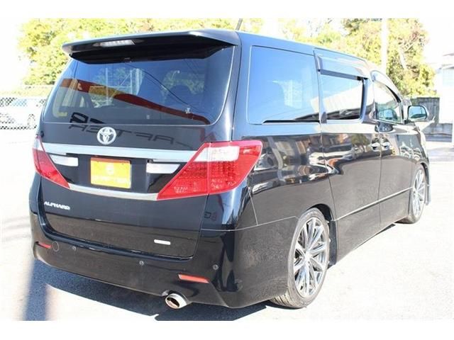 TOYOTA ALPHARD 2013