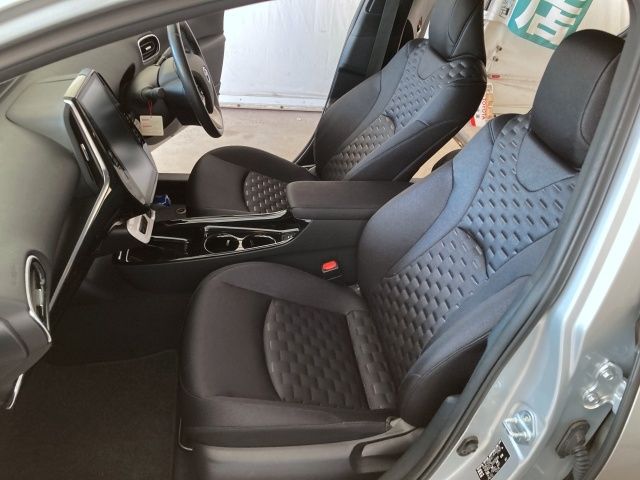 TOYOTA PRIUS PHV 2017