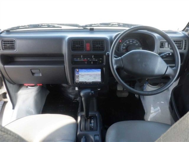 SUZUKI CARRY truck 2011