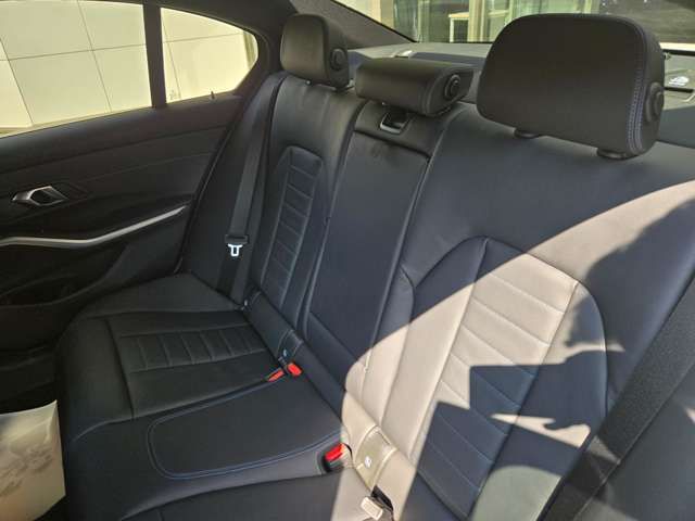 BMW BMW 3series sedan 2024