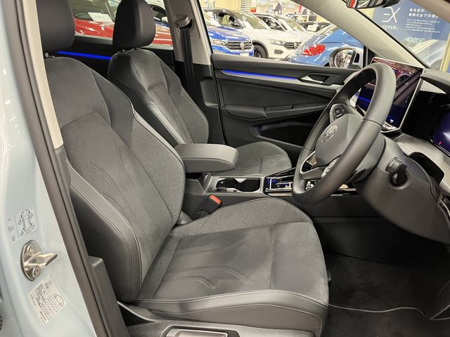 VOLKSWAGEN VOLKSWAGEN GOLF VARIANT 2025