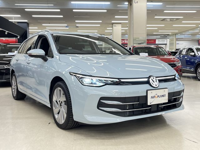 VOLKSWAGEN VOLKSWAGEN GOLF VARIANT 2025