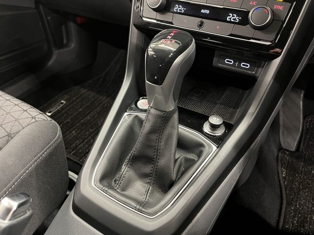 VOLKSWAGEN VOLKSWAGEN T-Cross 2021