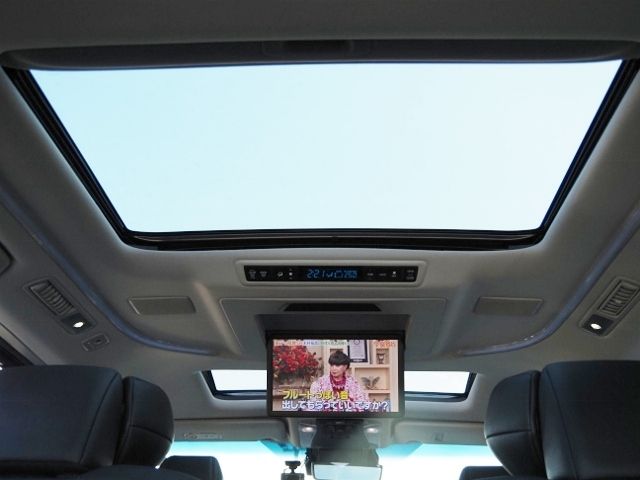 TOYOTA ALPHARD hybrid 4WD 2020