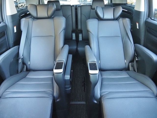 TOYOTA ALPHARD hybrid 4WD 2020