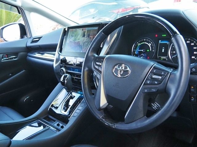 TOYOTA ALPHARD hybrid 4WD 2020