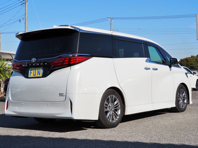 TOYOTA ALPHARD hybrid 4WD 2023