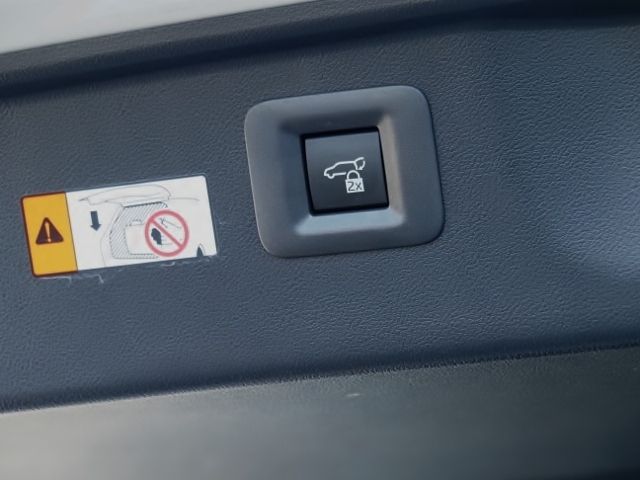 TOYOTA ALPHARD hybrid 4WD 2023