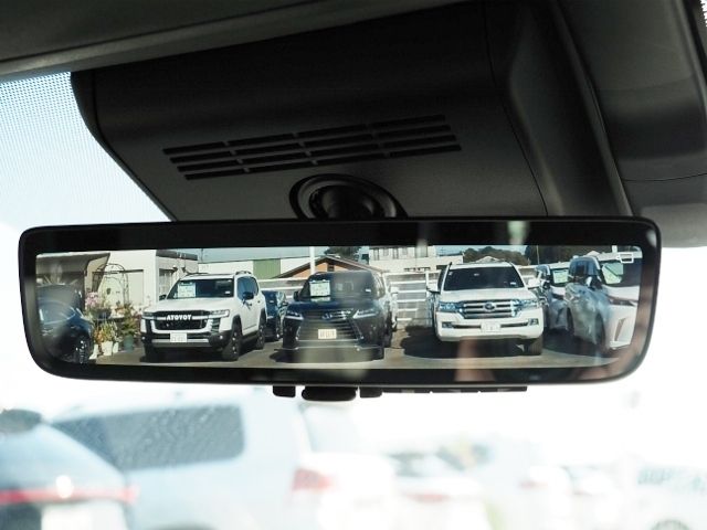 TOYOTA ALPHARD hybrid 4WD 2023