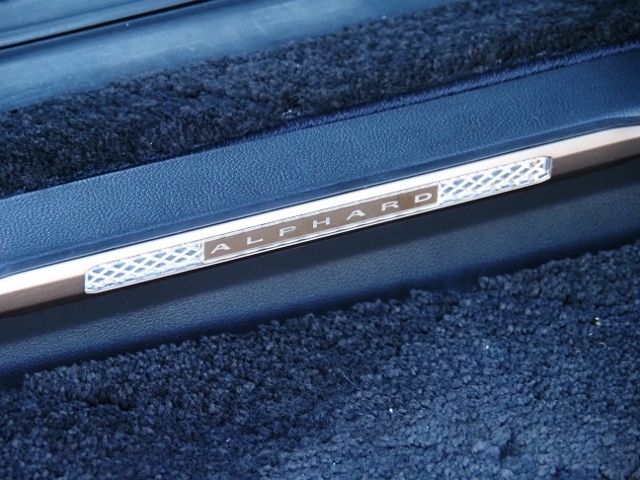 TOYOTA ALPHARD hybrid 4WD 2023