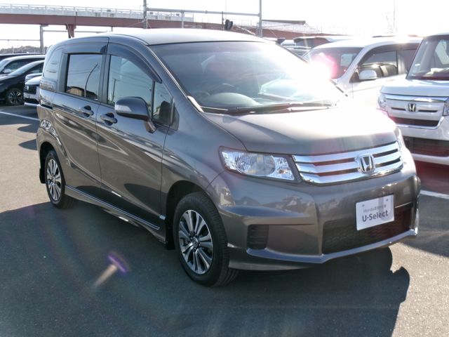 HONDA FREED Spike 4WD 2013
