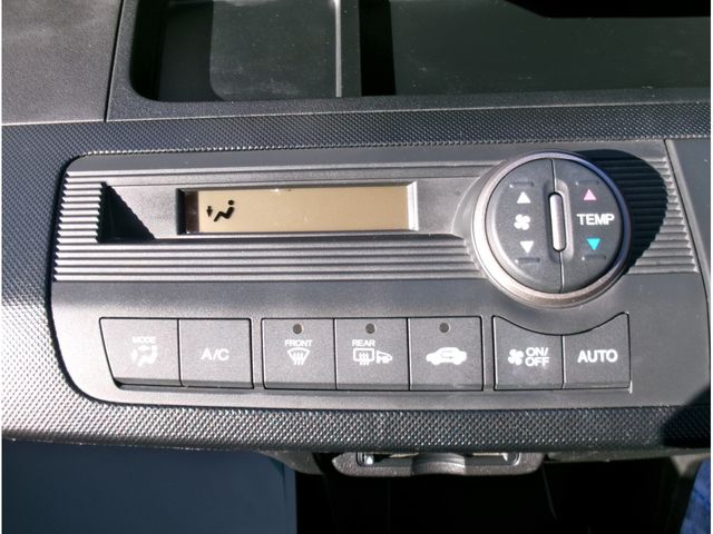 HONDA FREED Spike 4WD 2013