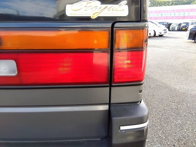 NISSAN CARAVAN coach 1995