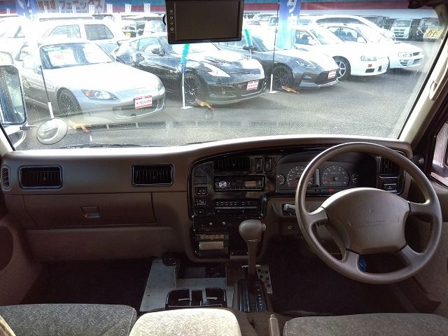 NISSAN CARAVAN coach 1995
