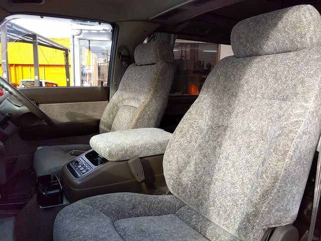 NISSAN CARAVAN coach 1995