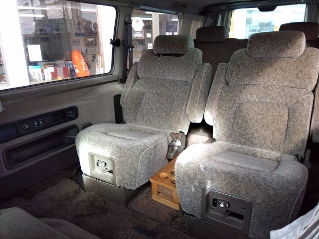 NISSAN CARAVAN coach 1995