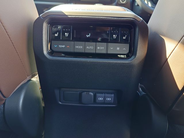 TOYOTA LANDCRUISER 250 2025