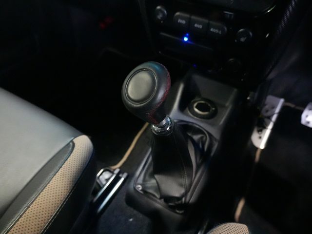 SUZUKI JIMNY SIERRA 2015