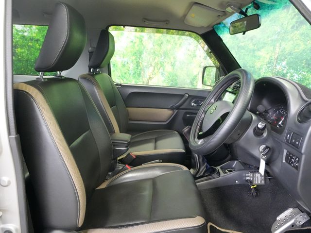 SUZUKI JIMNY SIERRA 2015