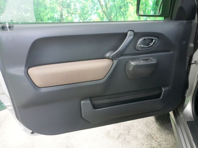 SUZUKI JIMNY SIERRA 2015