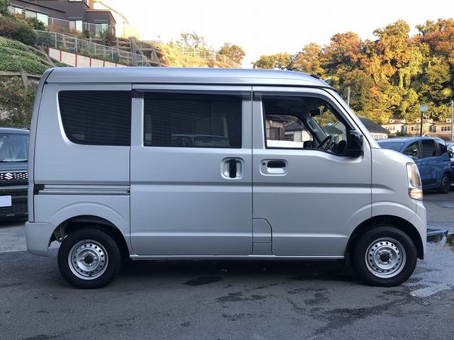 NISSAN NV100 CLIPPER 2023