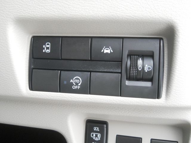 MITSUBISHI eK SPACE 4WD 2020