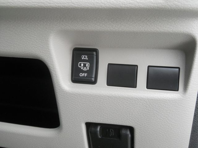 MITSUBISHI eK SPACE 4WD 2020