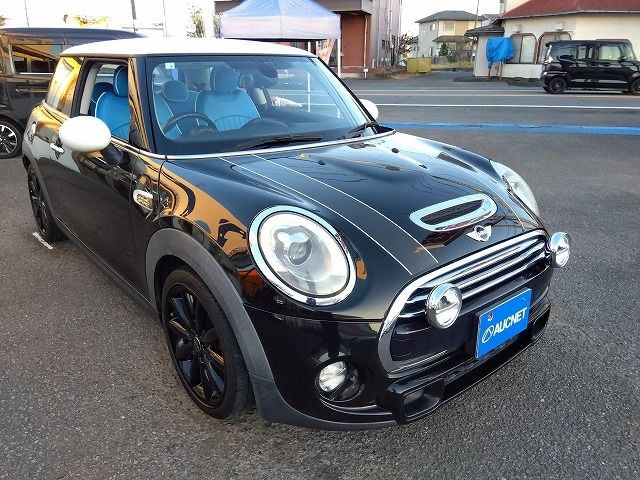 BMW BMW MINI COOPER SD 2016