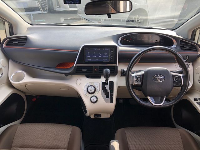 TOYOTA SIENTA 2020