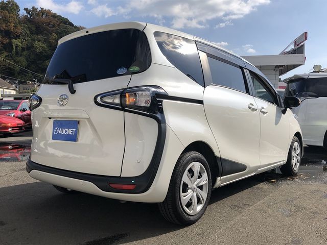 TOYOTA SIENTA 2020