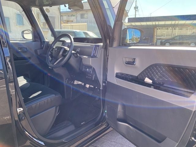 DAIHATSU TANTO CUSTOM 2019