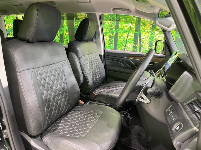 MITSUBISHI DELICA D:5 4WD 2024