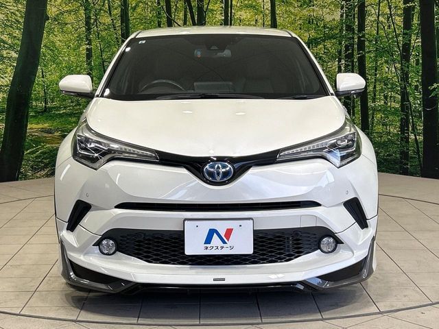 TOYOTA C-HR 2017